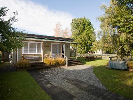 Accommodation Fiordland -The Three Bedroom House At 226A Milford Road Te Anau Exteriör bild
