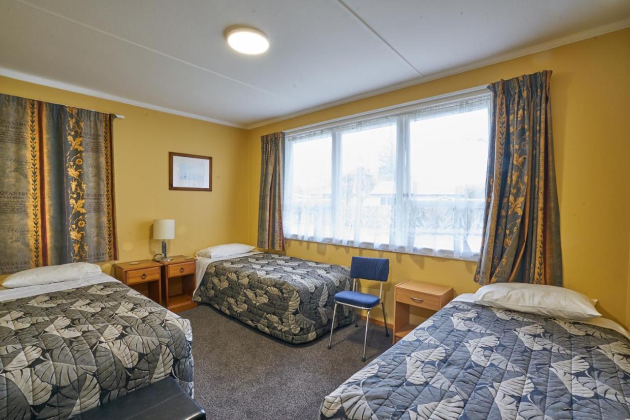 Accommodation Fiordland -The Three Bedroom House At 226A Milford Road Te Anau Exteriör bild
